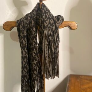 Michael Kors scarf